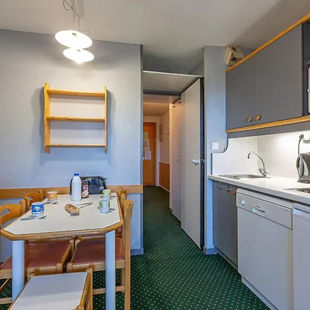 2 Pièces, Pour 5 Pers., La Plagne, Avec Balcon Et Cuisine équipée - Fr-1-353-7 * La Plagne